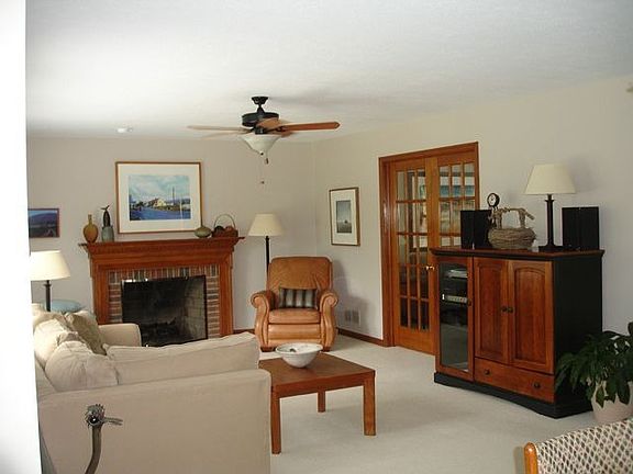 5th image of 4757 Riverwood Dr