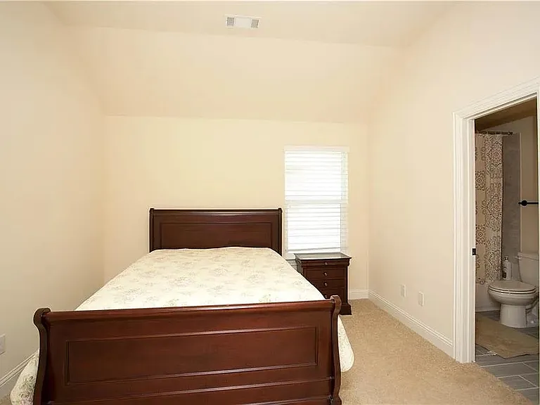 14224 Blueberry Hill Dr — Photo 10