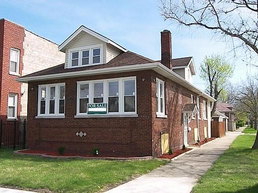 2nd image of 7757 S Clyde Ave