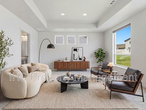 5th image of 5814 Sidon Ln