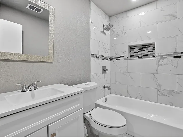 4427 Leddy Dr — Photo 26