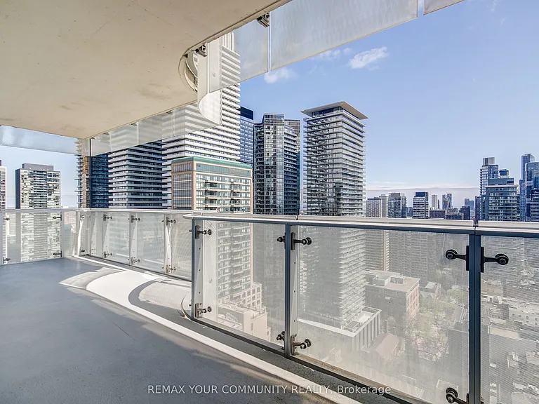 1 Bloor St E #2504 — Photo 19