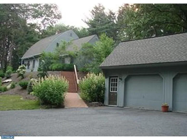 274 Whispering Pines Ln photo 1