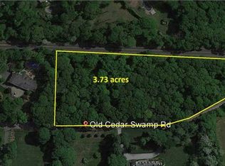 1006 Cedar Swamp Rd, Upper Brookville, NY 11545
