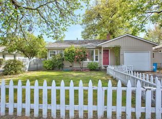 1617 SW G St, Grants Pass, OR 97526