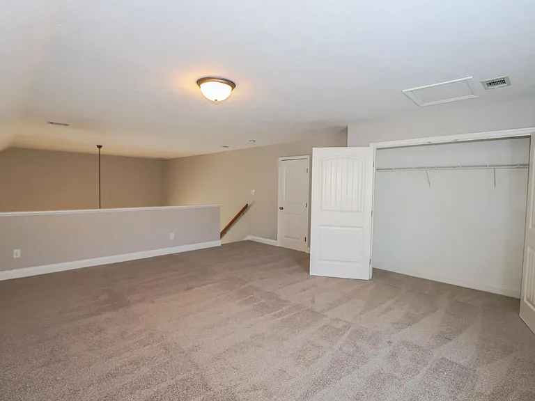 4453 Galway Dr — Photo 26