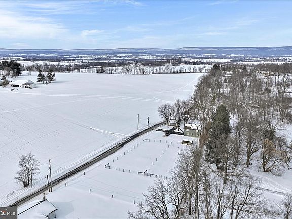 3rd image of 1210 Katterman Hill Rd