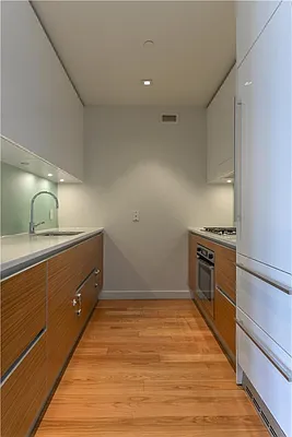 Rented by 212 Consulting Corp | media 52