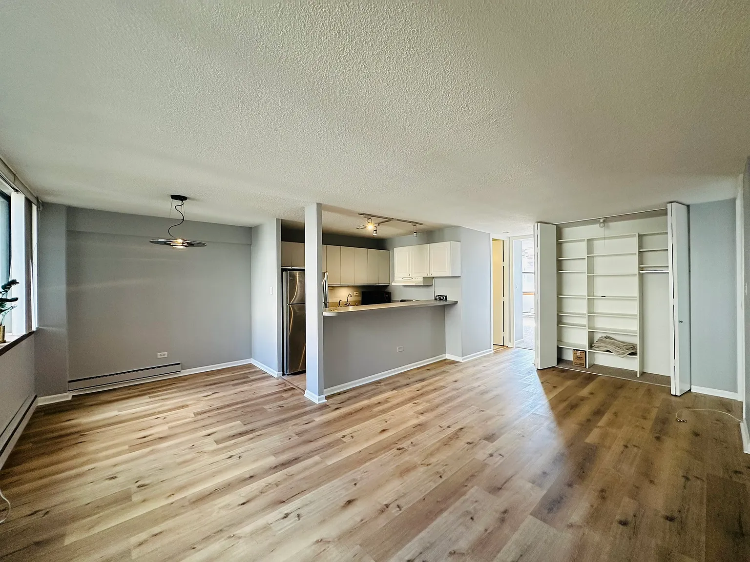 2 bed, 1200 sqft, $3,200 — Photo 4