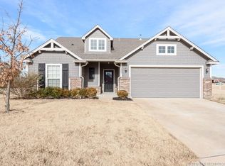 12007 E 109th Pl N, Owasso, OK 74055