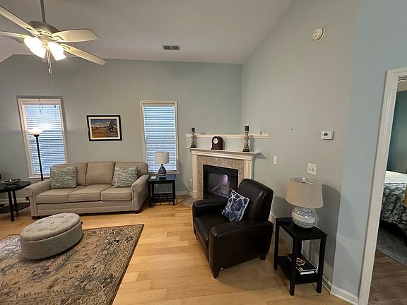 5th image of 128 Fleets Island Dr