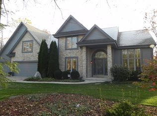 W205S8108 Pasadena Dr, Muskego, WI 53150