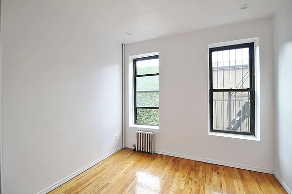 Rented by Julianna Realty Corp | media 2