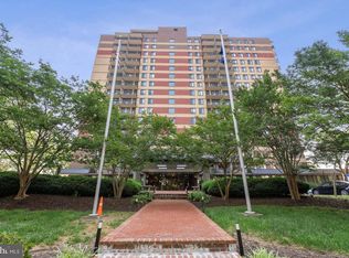 801 N Pitt St APT 206, Alexandria, VA 22314