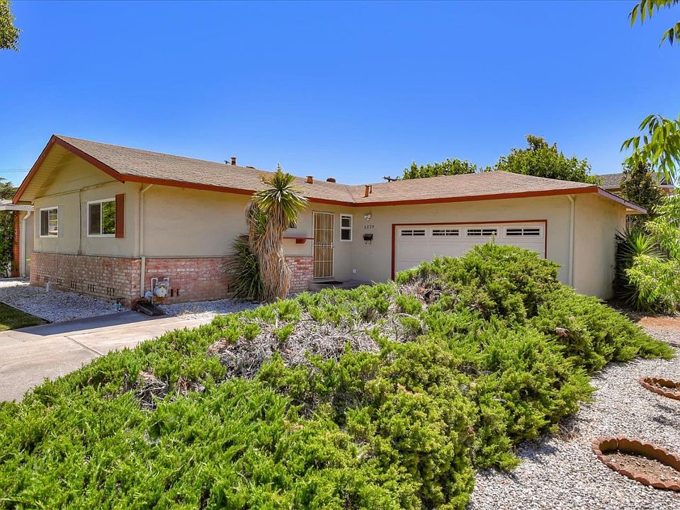 1st image of 6379 Lillian Way