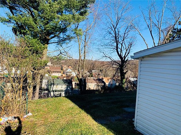 5th image of 2113 Allison St