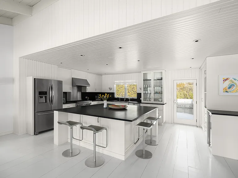 24 Barkers Island Rd — Photo 10