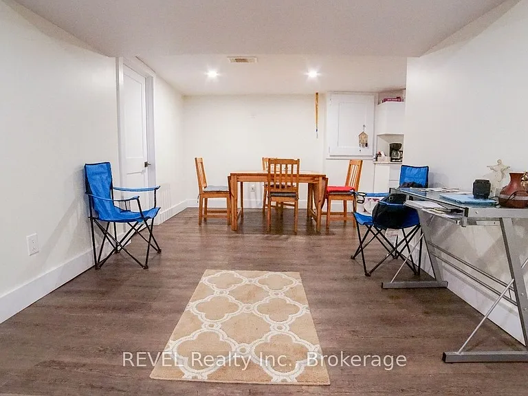 50 Pelham Rd — Photo 15