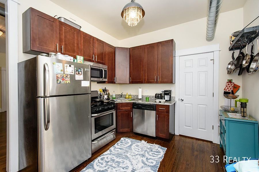 1st image of 2306 W Walton St #2W