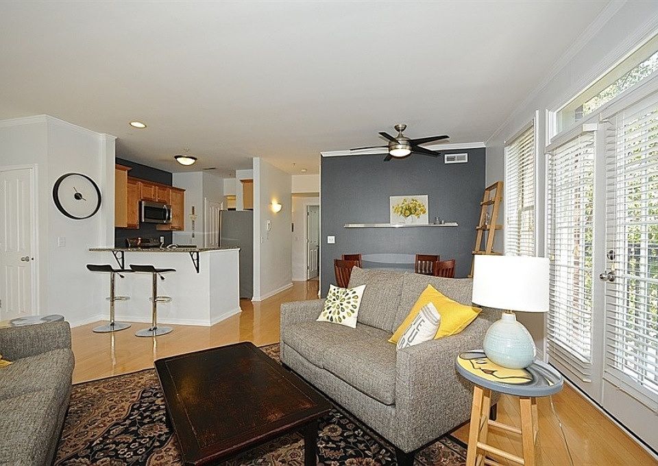 1st image of 211 N New Jersey St APT C