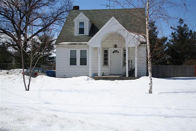 1st image of 2937 Vineland Ave SE