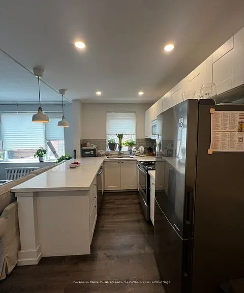 18 Anglesey Blvd #204 — Photo 1