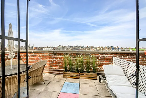 Sold by Compass | media 9