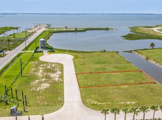 1633 Osprey Ct, Galveston, TX 77554