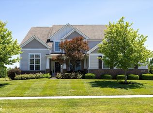 8795 Wood Duck Ct, Zionsville, IN 46077
