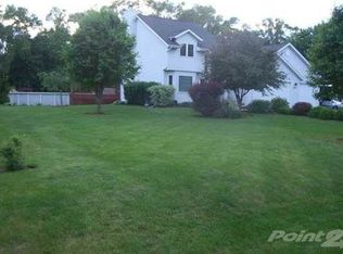 4913 Saint Josephs Ct, Wonder Lake, IL 60097