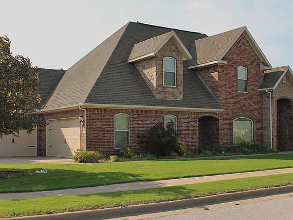 4th image of 4001 SW Clearcreek Cv