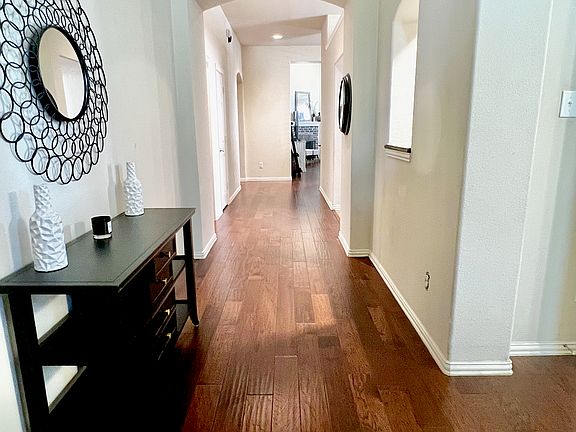 3rd image of 10512 Sexton Dr