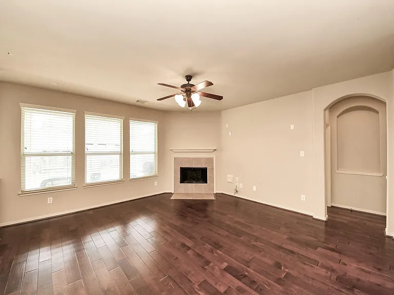 4 Palmdale Ln — Photo 34