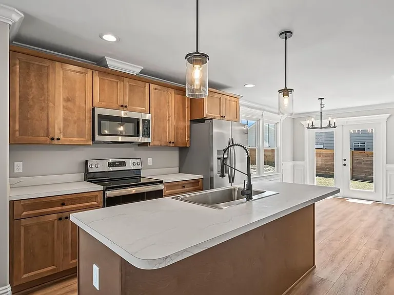 84 Merwyn Dr — Photo 17
