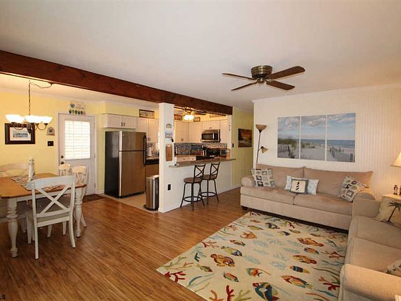 4th image of 4349 West Ave #1