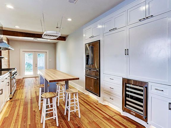 5th image of 2405 Yoakum Blvd #0