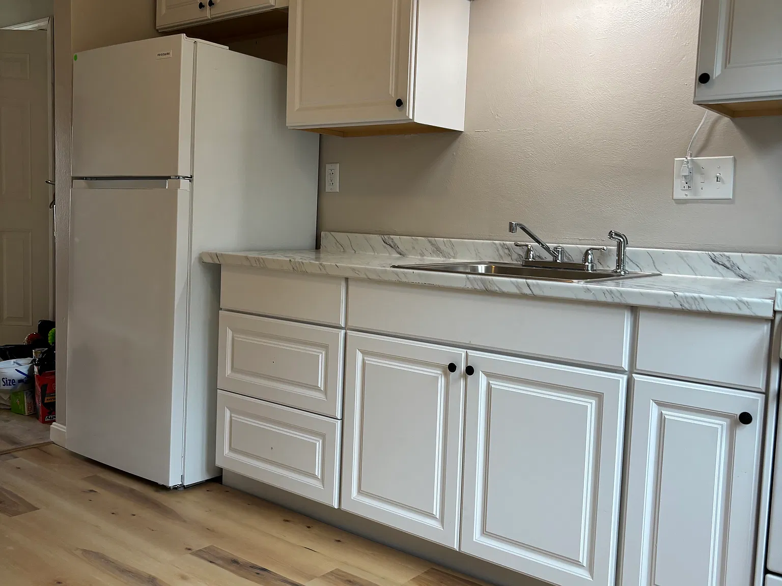 2 bed, 750 sqft, $950 — Photo 2