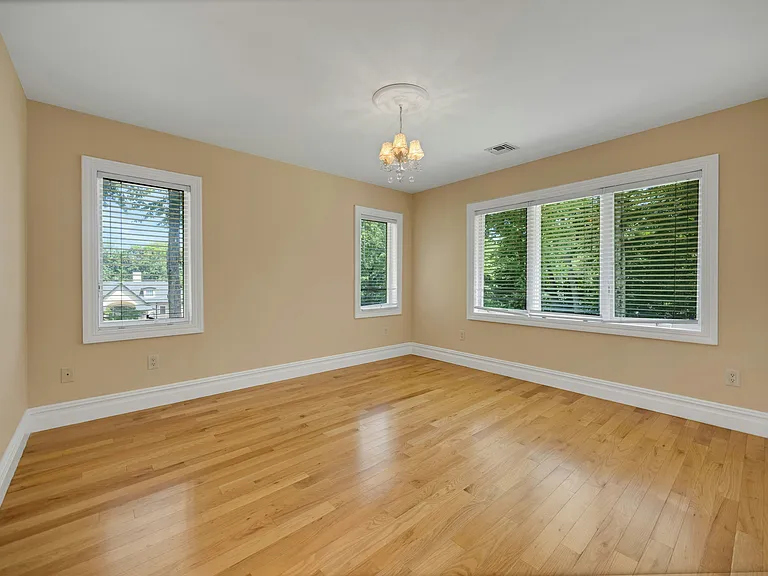 252 Mabel Pl — Photo 46