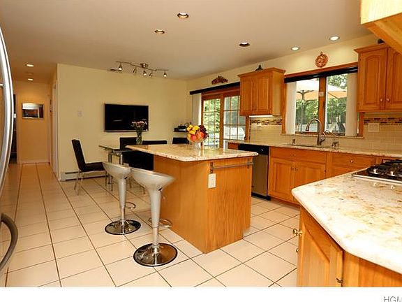 4th image of 26 Lady Godiva Way