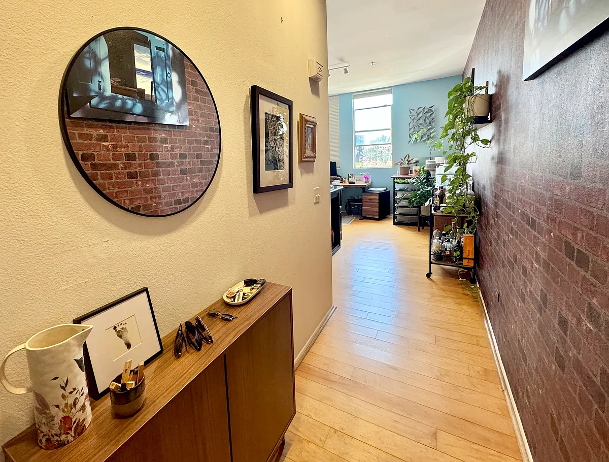 Building Photo - 120 Island Ave #336