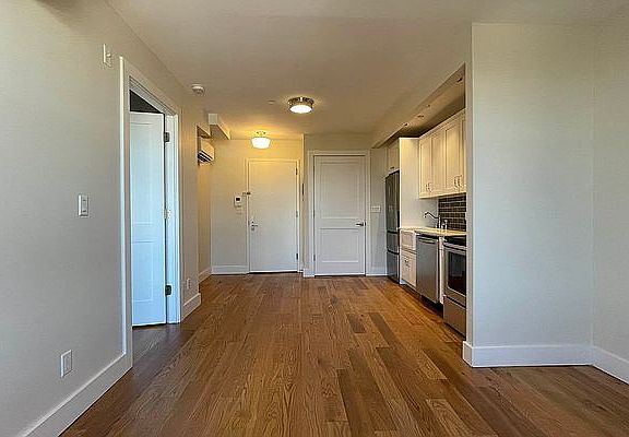 3rd image of 1084 Rogers Ave #6D