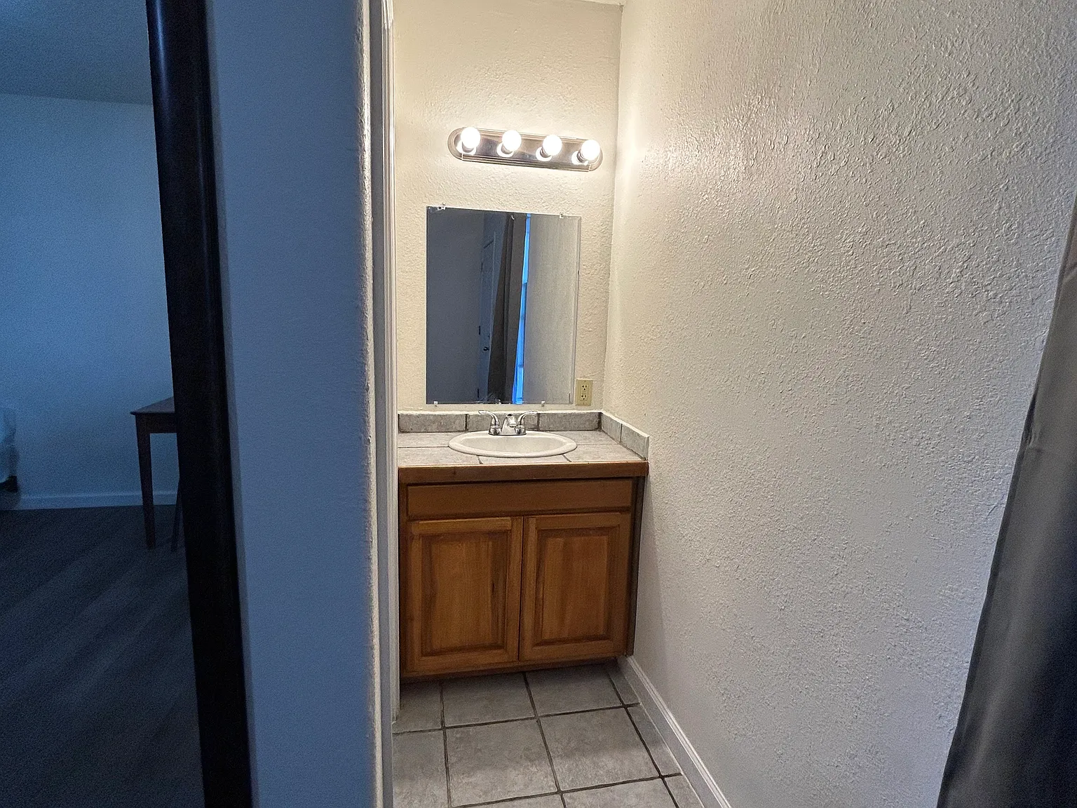 Studio, $775 — Photo 4