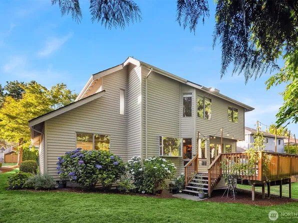 22413 NE 9th Drive, Sammamish, WA 98074