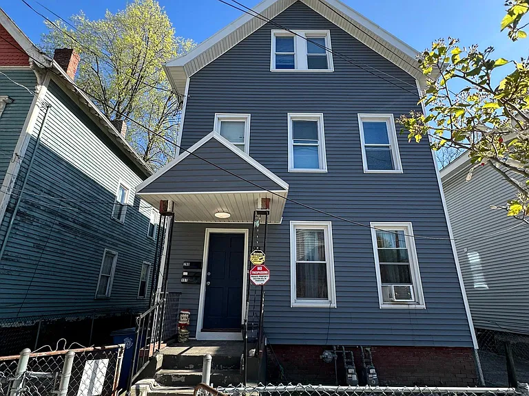 198 Wolcott St #2 — Photo 16