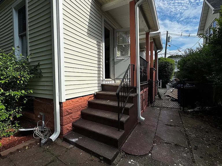 58 Osborne St #ESSEX — Photo 20