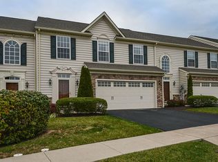 1015 Arbour Ln, Quakertown, PA 18951