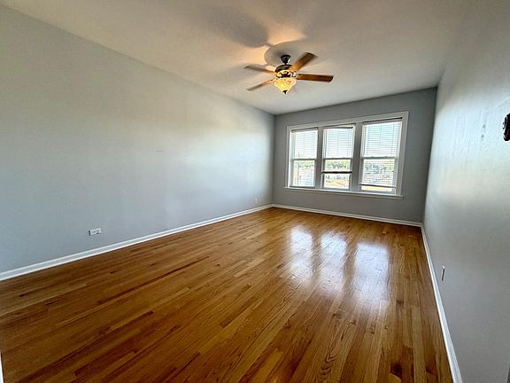 2nd image of 4113 W Lawrence Ave #3