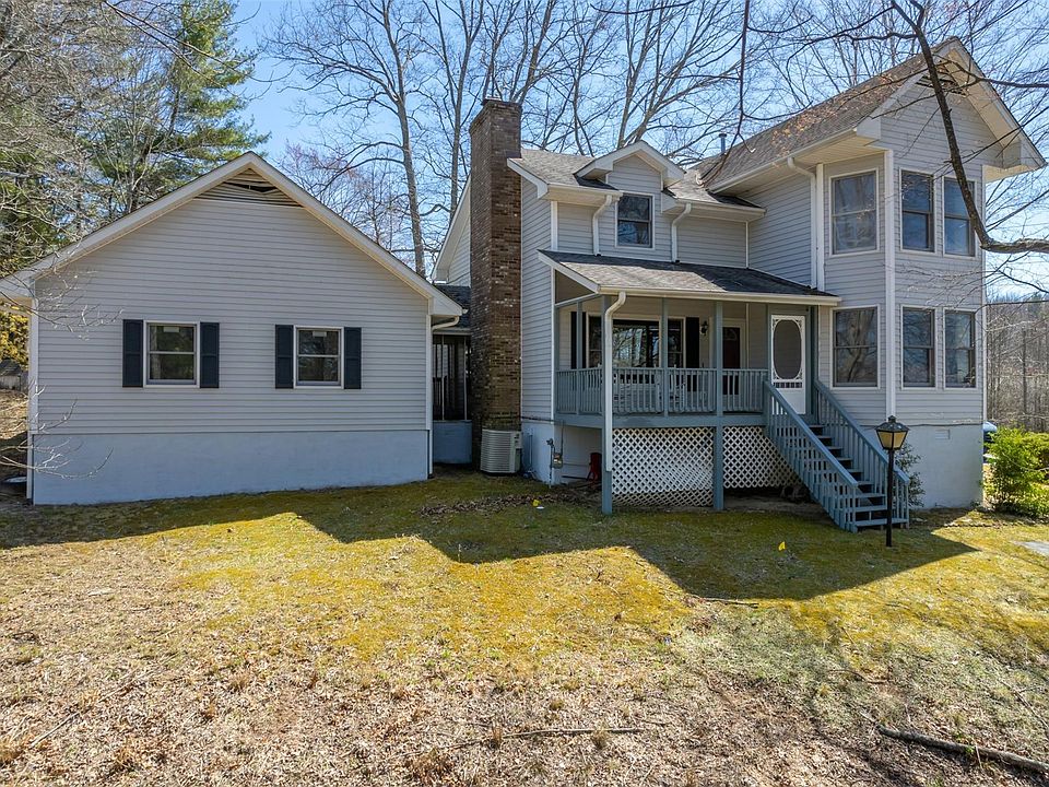 1st image of 11 Woodside View Dr