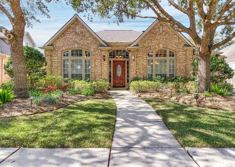 1st image of 1119 Magnolia Woods Ct