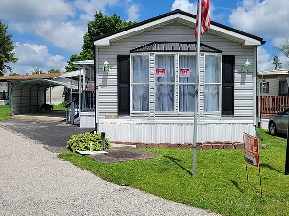 266 Bender St NE Lot 17, Navarre, OH 44662